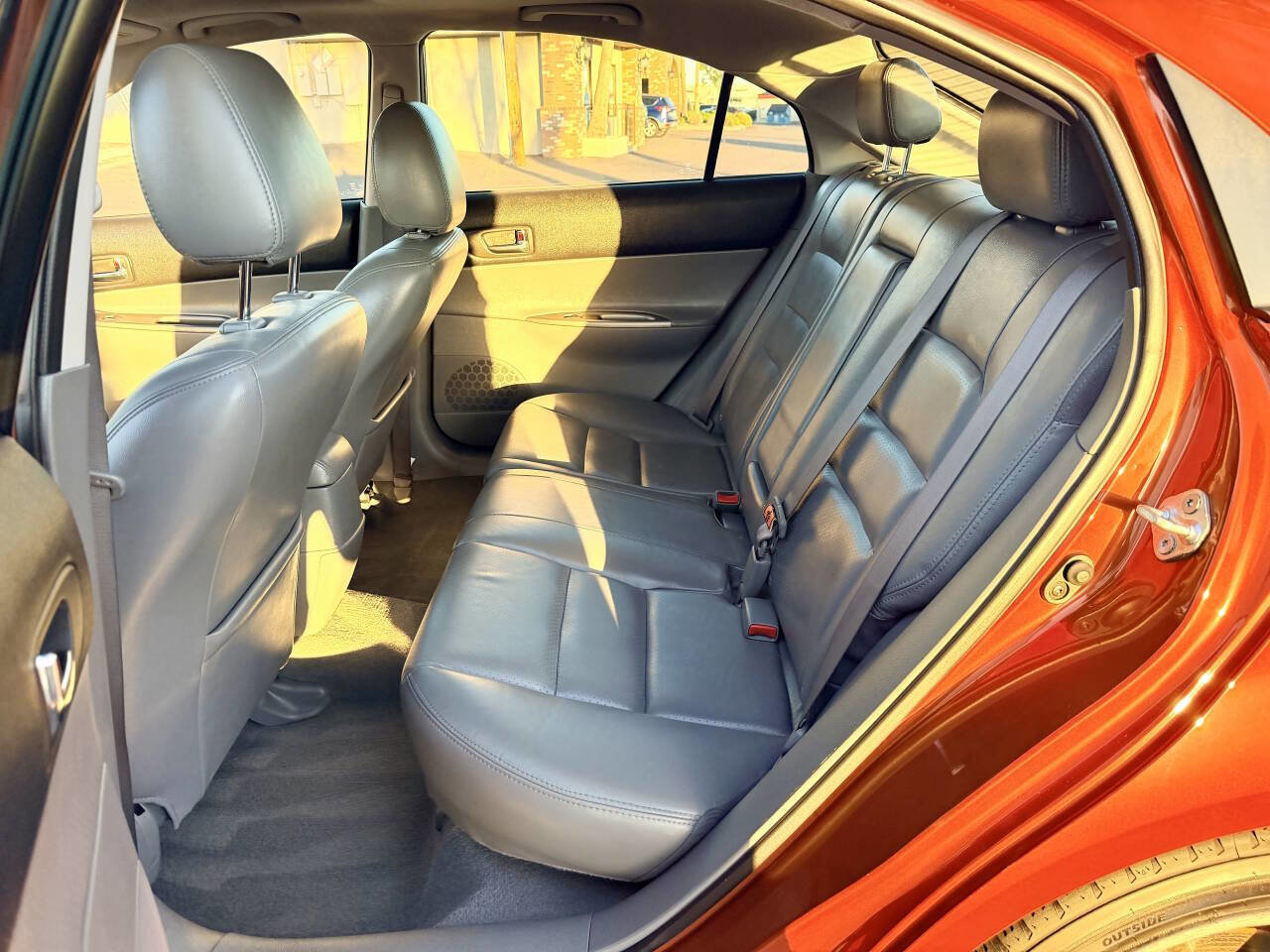 Used 2004 MAZDA MAZDA6 s w/ Luxury Pkg image 27