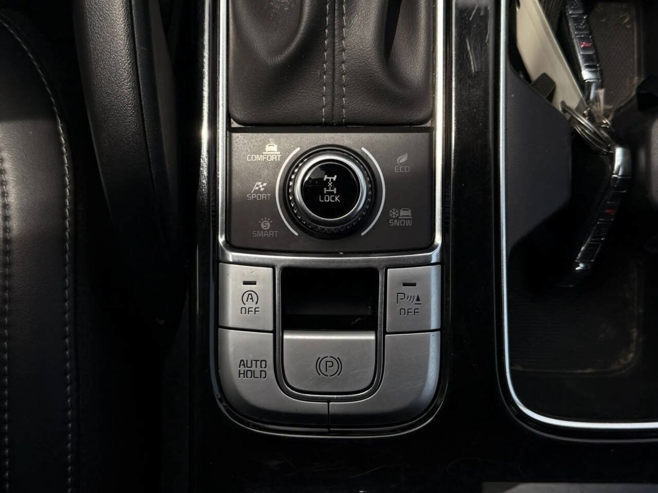 Used 2022 Kia Telluride LX AWD/4WD image 9