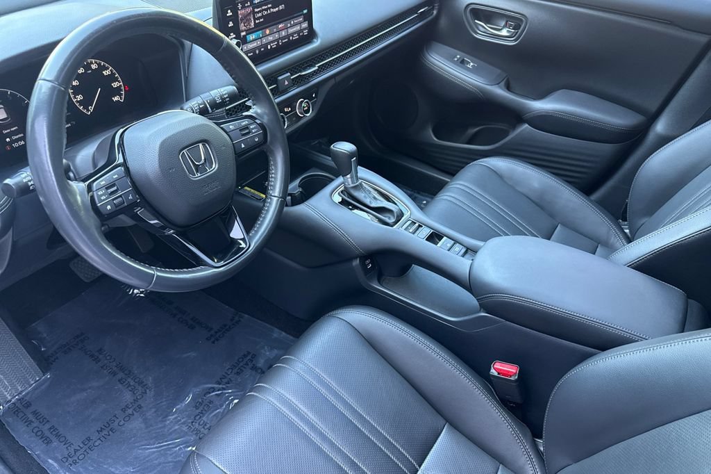 Used 2025 Honda HR-V EX-L image 3