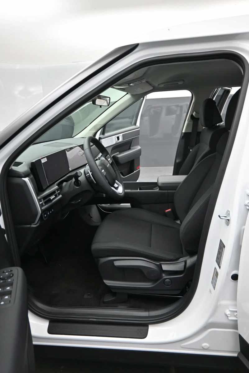 New 2027 Hyundai Santa Fe SE AWD/4WD image 16