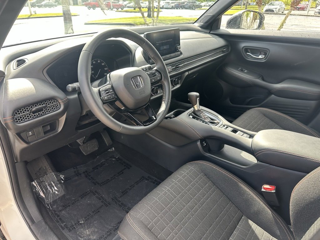 Certified 2023 Honda HR-V Sport image 10