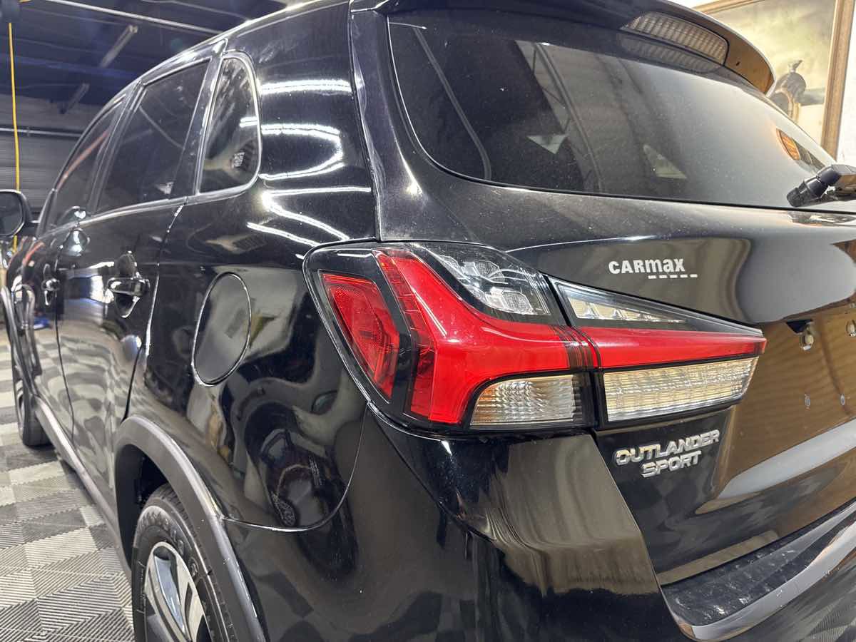 Used 2022 Mitsubishi Outlander Sport ES FWD image 9