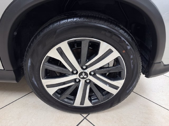 Used 2025 Mitsubishi Outlander Sport ES AWD/4WD image 19