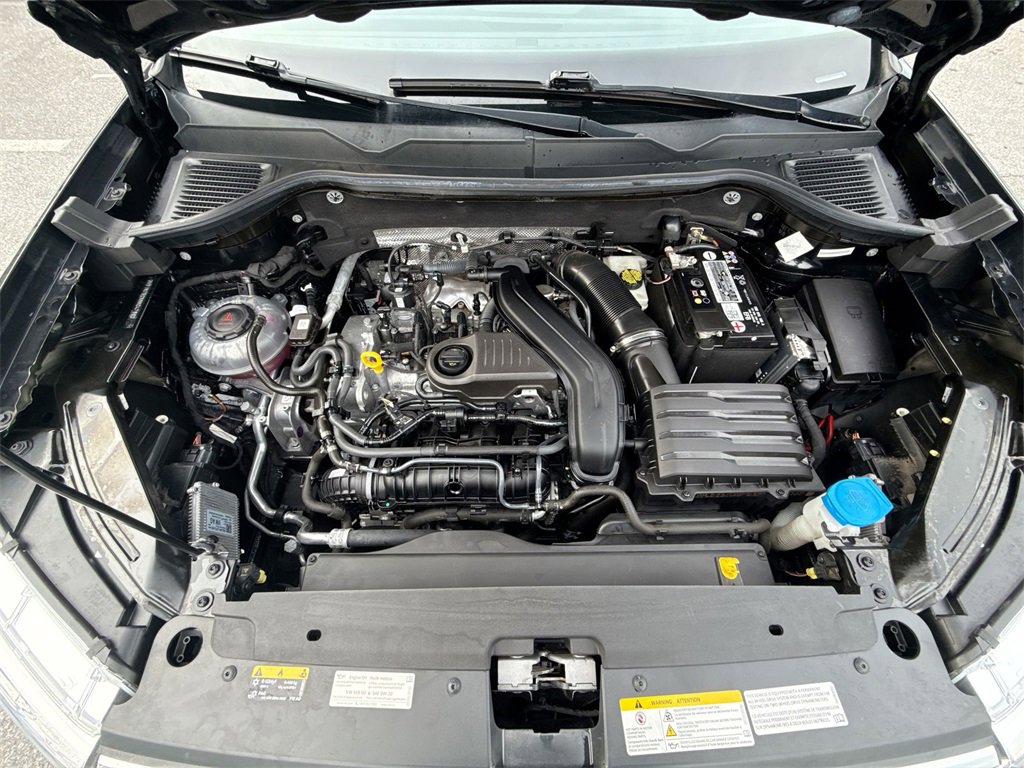 Used 2022 Volkswagen Taos SEL image 17