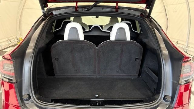 Used 2023 Tesla Model X AWD/4WD image 4