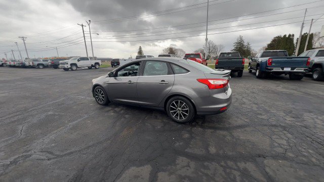 Used 2013 Ford Focus Titanium w/ Titanium Handling Pkg image 7