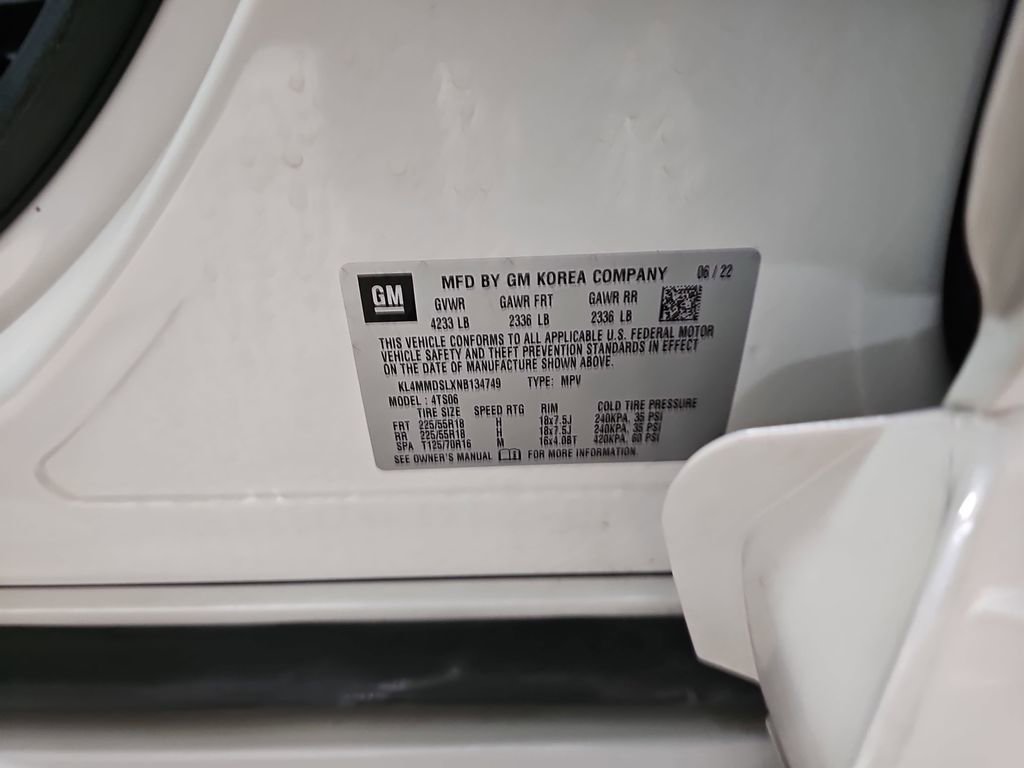 Certified 2022 Buick Encore GX Select w/ Sport Touring Package image 42