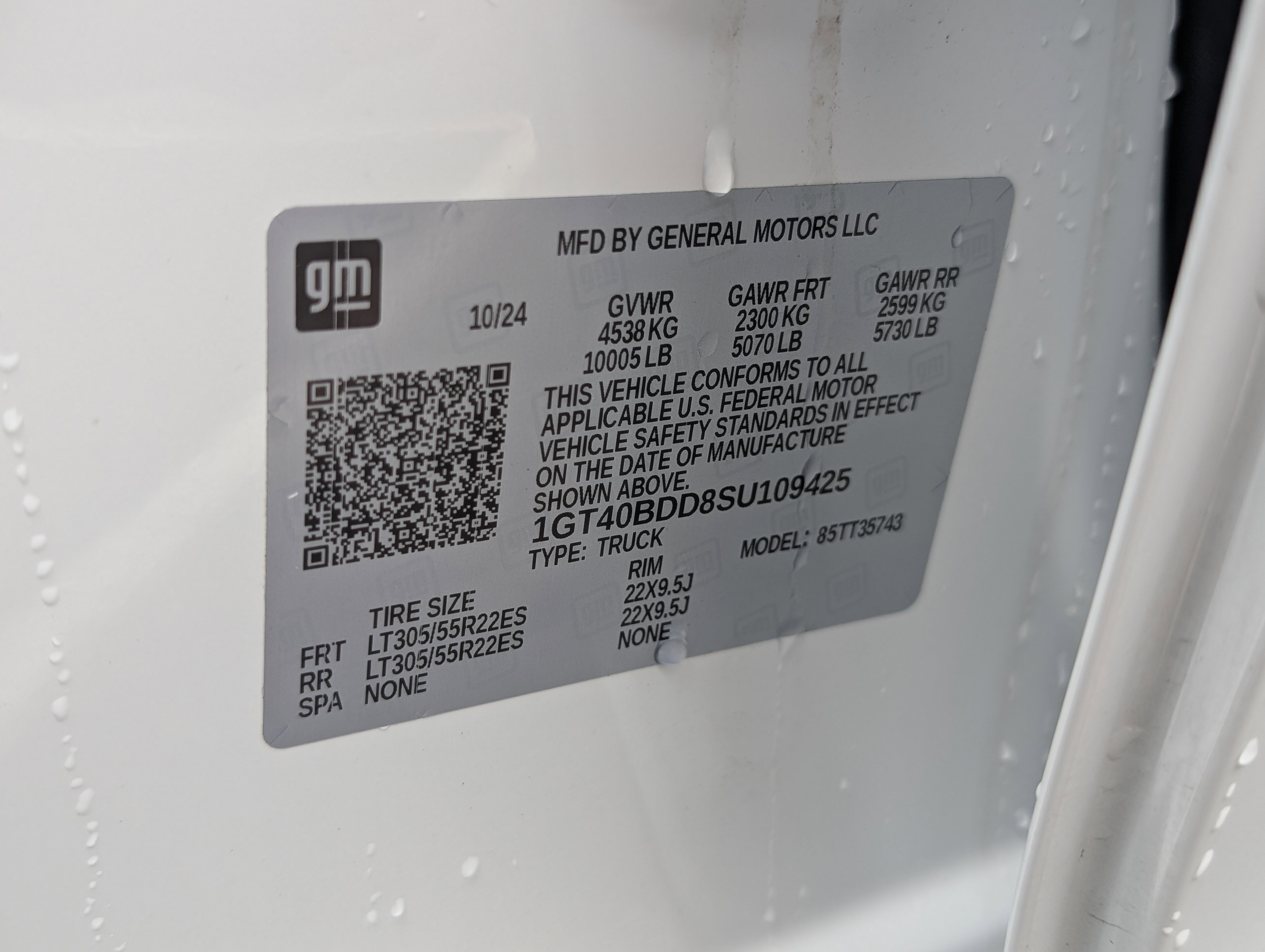 Used 2025 GMC Hummer EV 2X w/ LPO, Sport Package AWD/4WD image 40