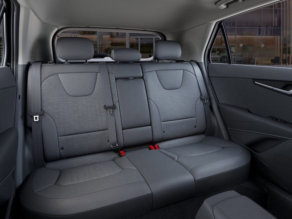 New 2025 Kia Niro SX Touring image 17