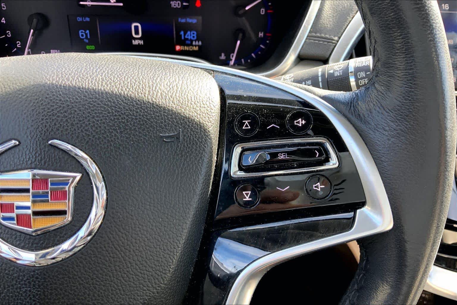 Used 2014 Cadillac SRX Luxury FWD image 25