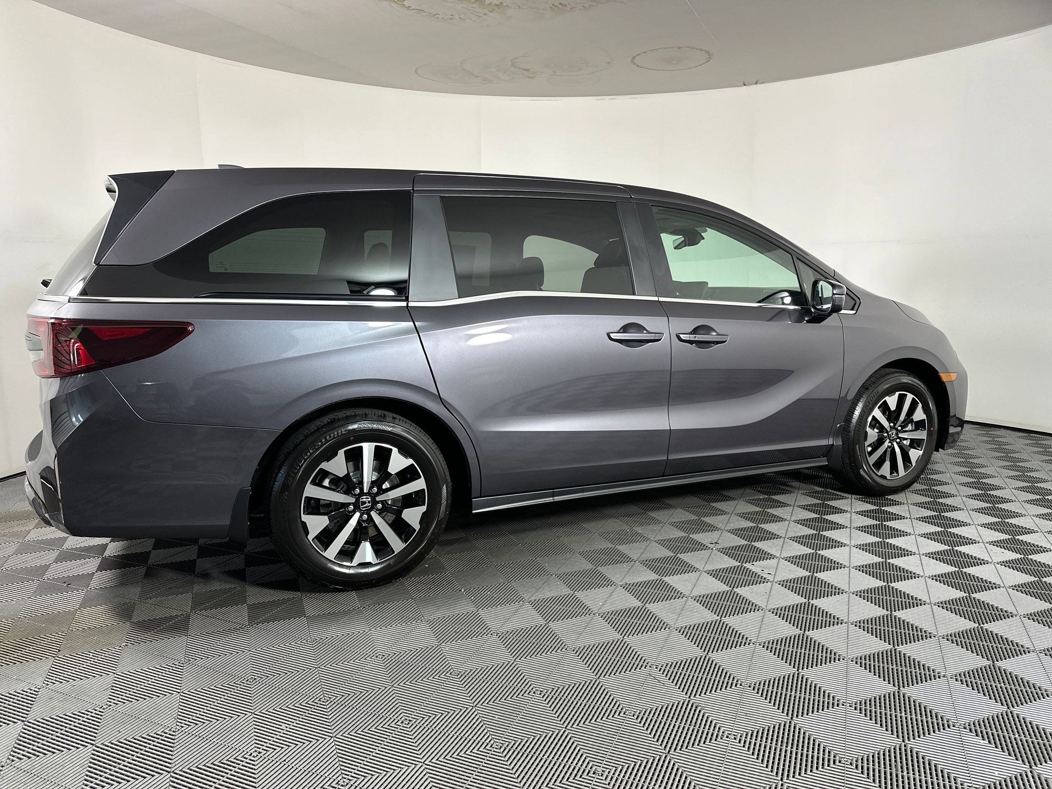 New 2026 Honda Odyssey EX-L image 7