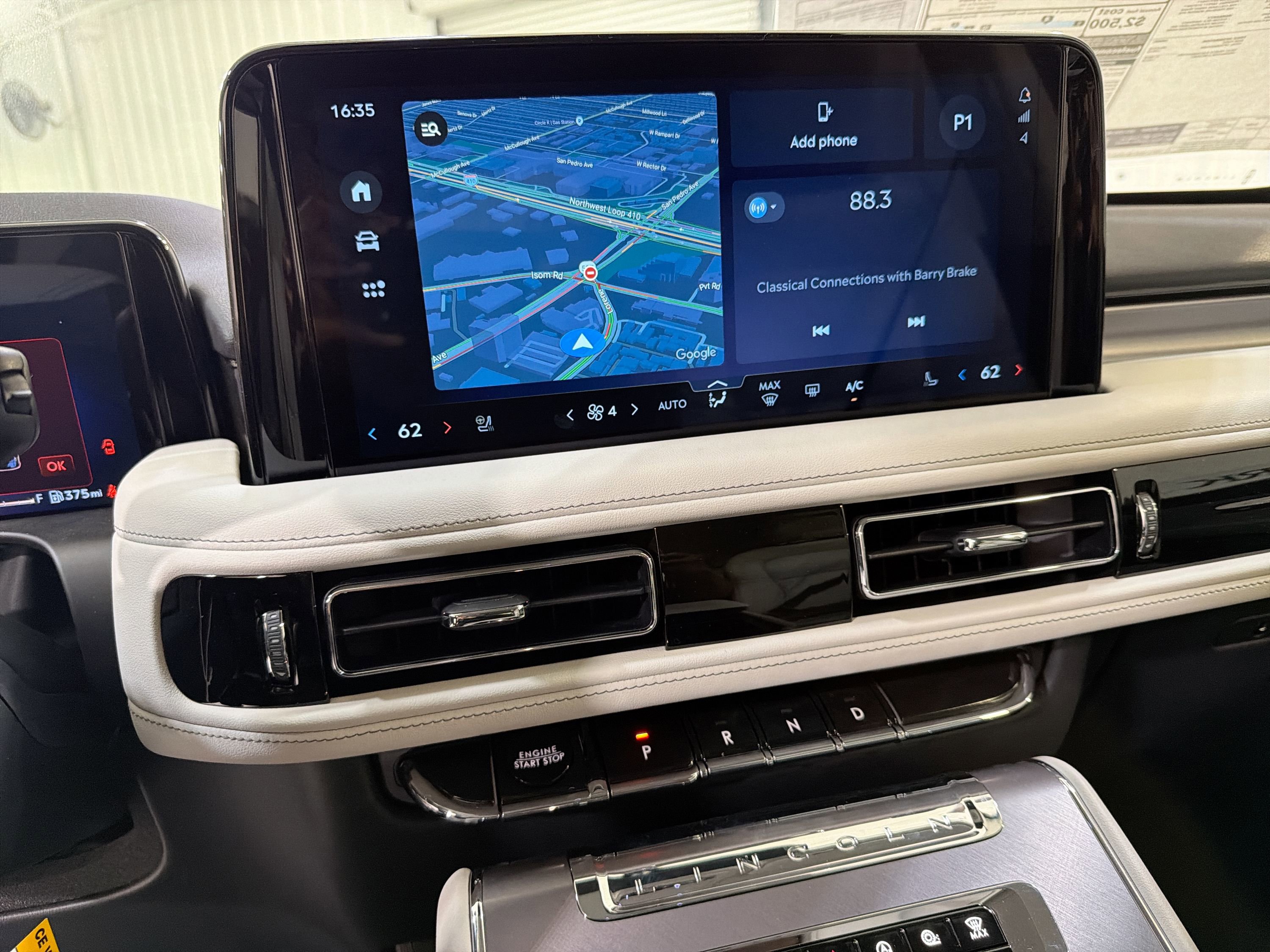 New 2026 Lincoln Aviator AWD image 19
