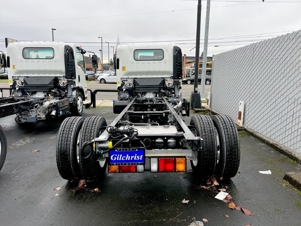 New 2024 Chevrolet Low Cab Forward 4500 XD RWD image 16