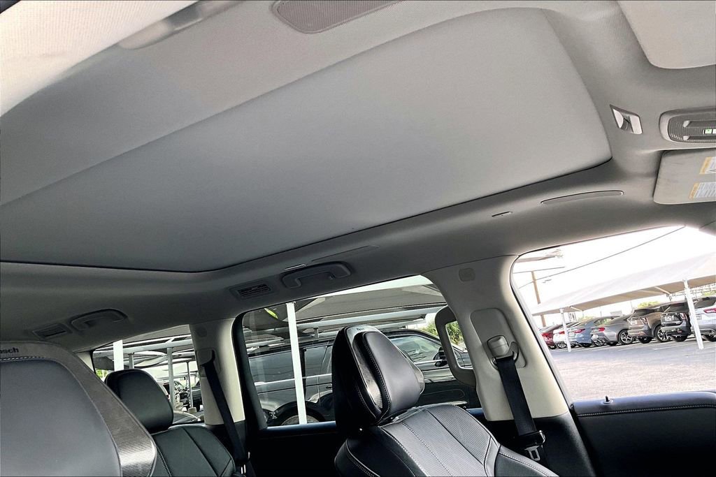 Certified 2025 INFINITI QX80 Sensory image 22