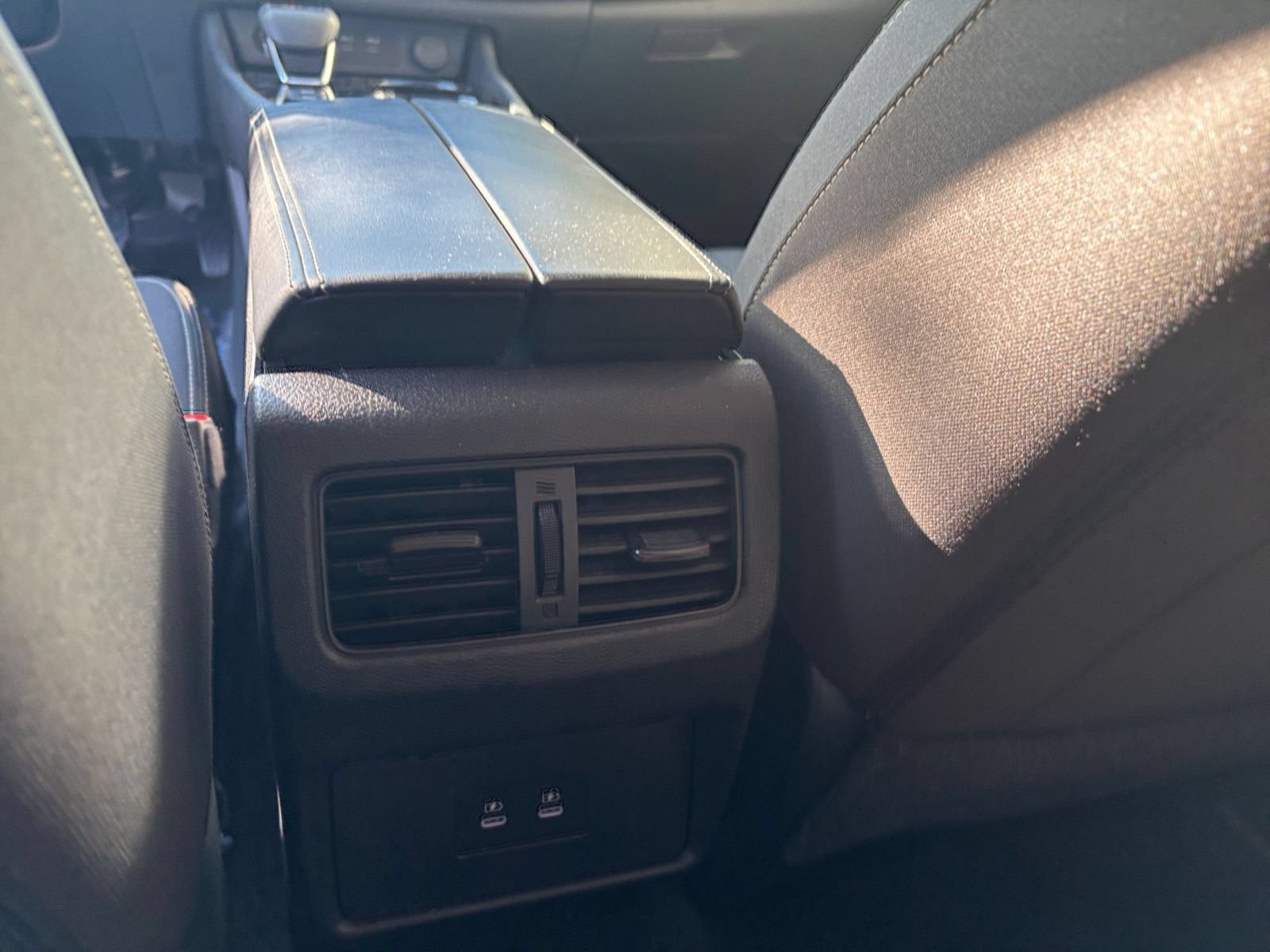 Used 2025 Nissan Rogue SV FWD image 21