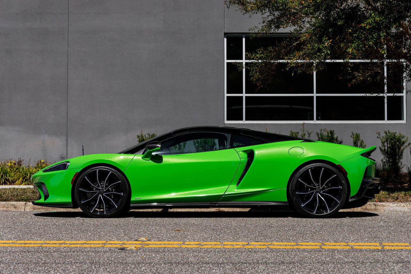 Used 2025 McLaren GTS image 16
