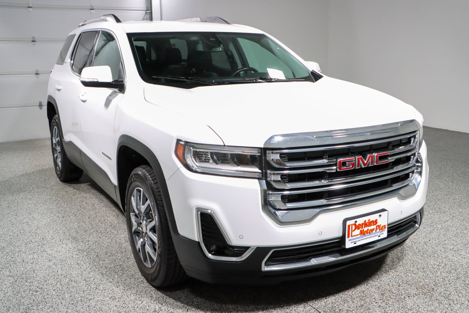Used 2023 GMC Acadia SLT FWD image 5