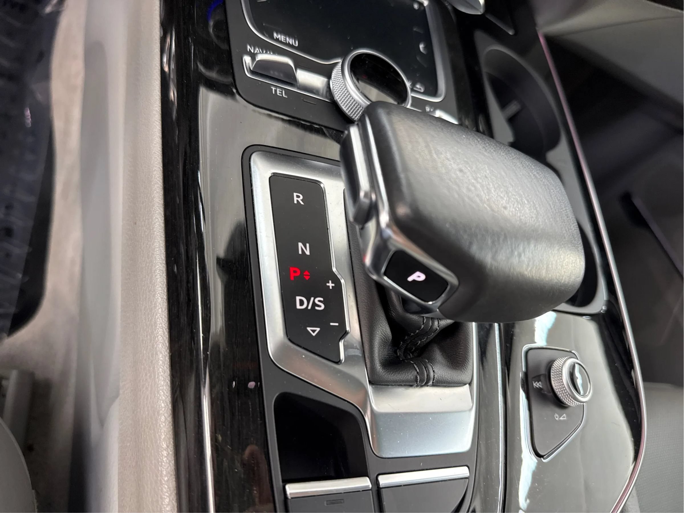 Used 2018 Audi Q7 3.0T Prestige AWD/4WD image 47