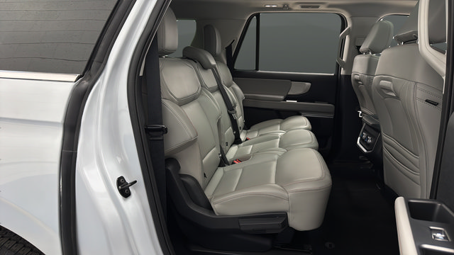 Used 2025 Ford Expedition Max Active AWD/4WD image 24