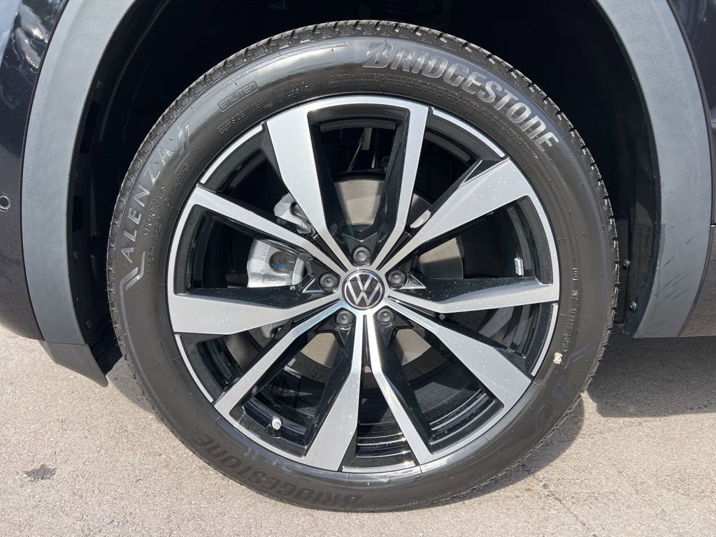 New 2026 Volkswagen Atlas SEL Premium R-Line image 7