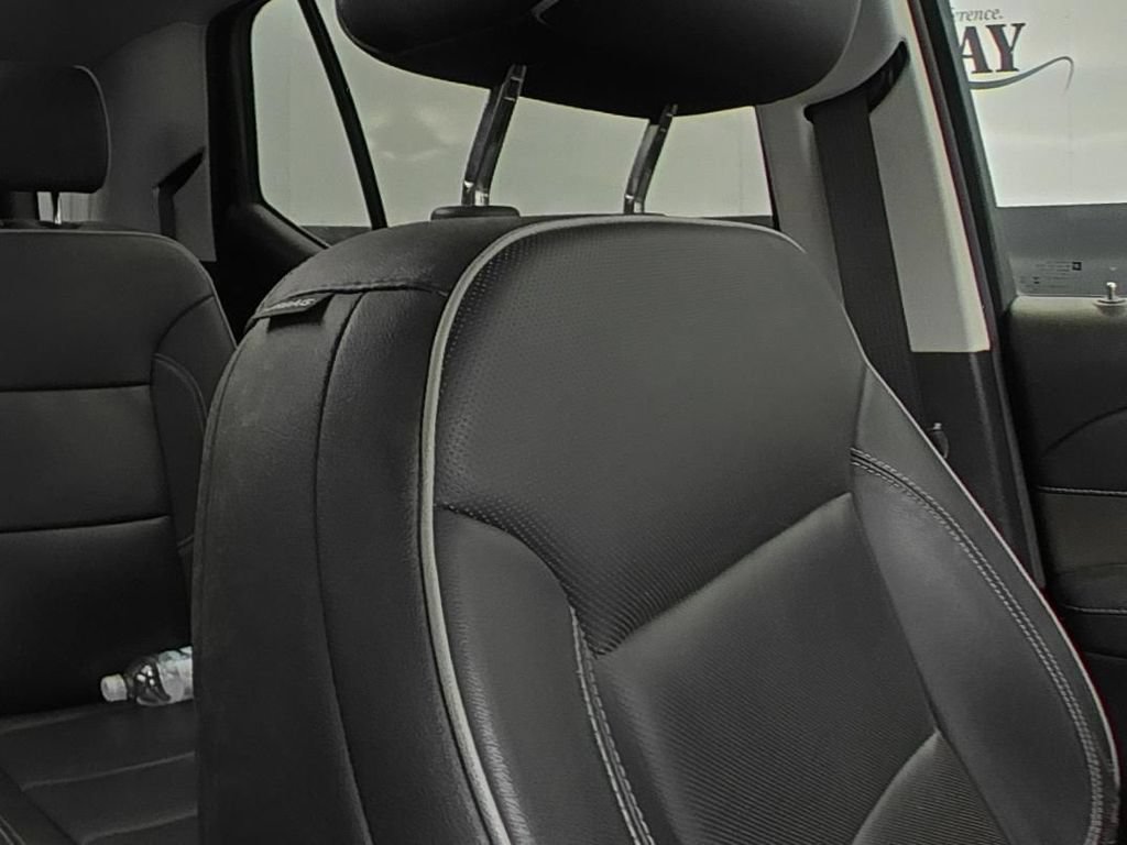 Used 2020 Chevrolet Traverse High Country w/ LPO, Floor Liner Package AWD/4WD image 11