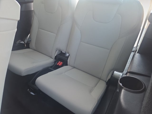 Used 2022 Volvo XC90 T5 Momentum AWD/4WD image 32