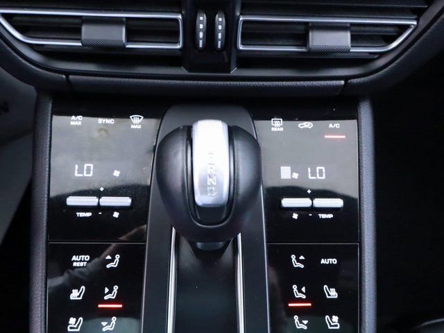 New 2024 Porsche Macan image 29