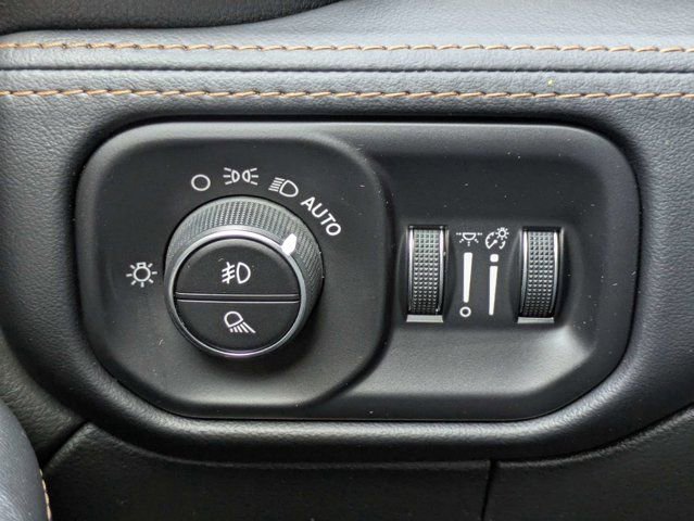 Used 2023 RAM 3500 Limited AWD/4WD image 25