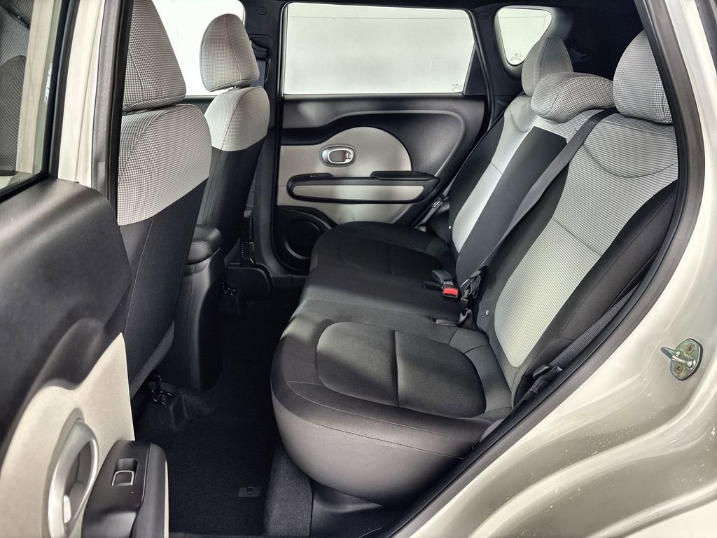 Used 2019 Kia Soul FWD image 23