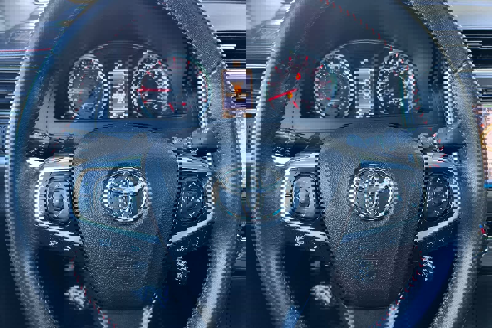 Used 2015 Toyota Camry XSE w/ Advanced Technology Package image 25