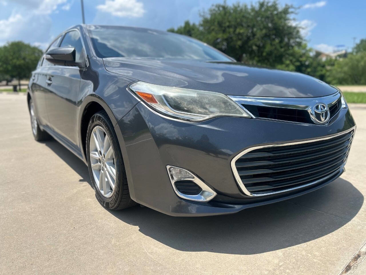 Used 2014 Toyota Avalon XLE Premium FWD image 4