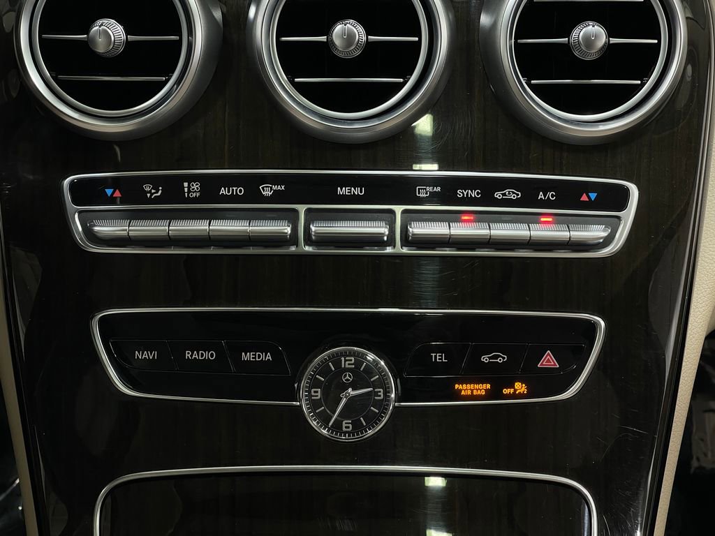 Used 2019 Mercedes-Benz C 300 4MATIC Sedan image 22