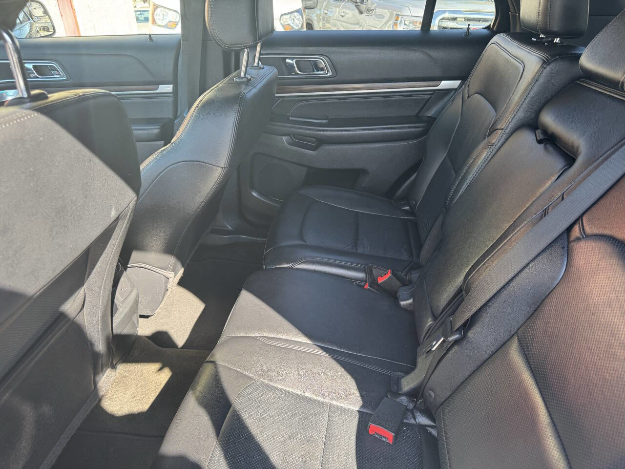 Used 2016 Ford Explorer Limited FWD image 32