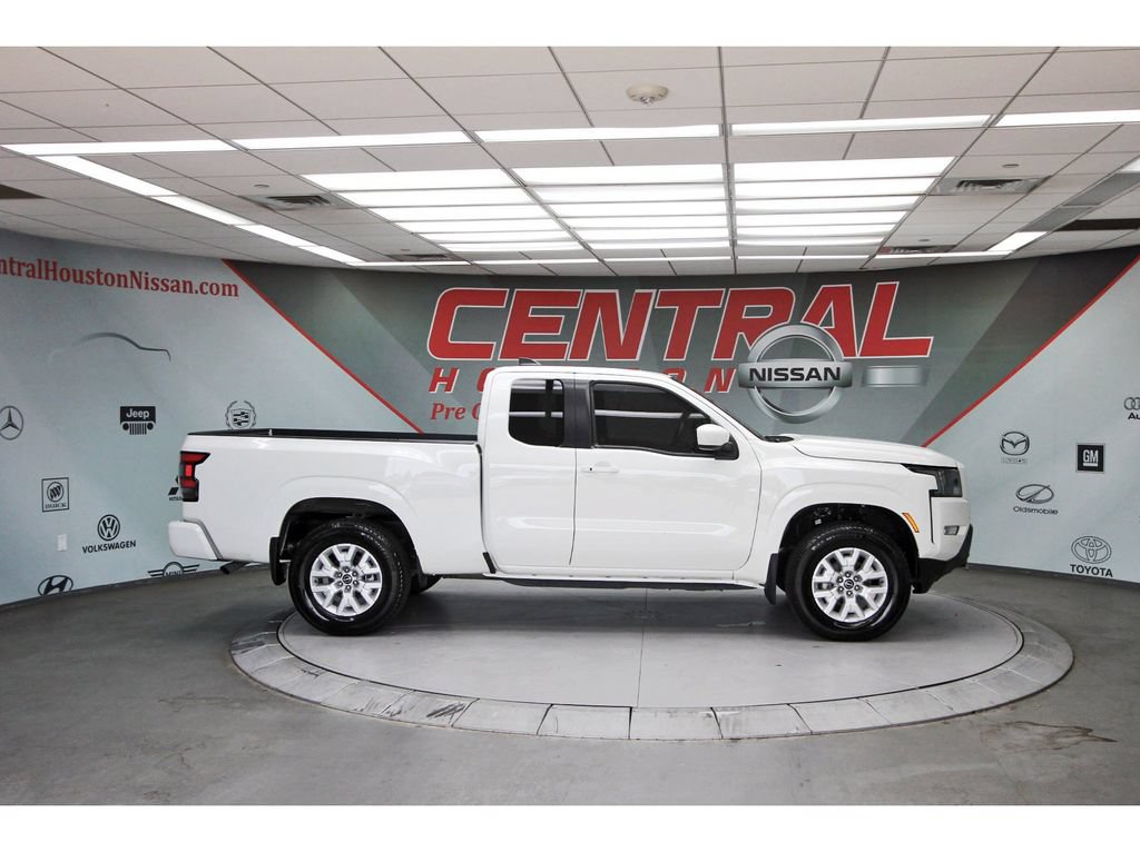 Used 2024 Nissan Frontier SV w/ SV Convenience Package AWD/4WD image 5