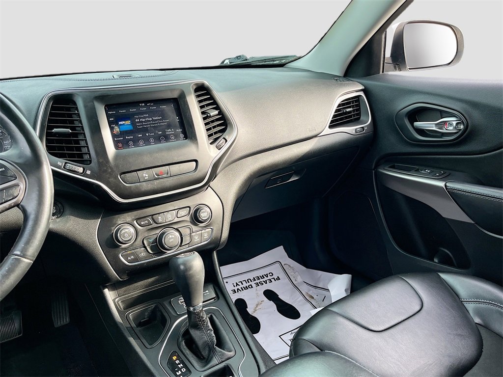 Certified 2019 Jeep Cherokee Latitude Plus image 21