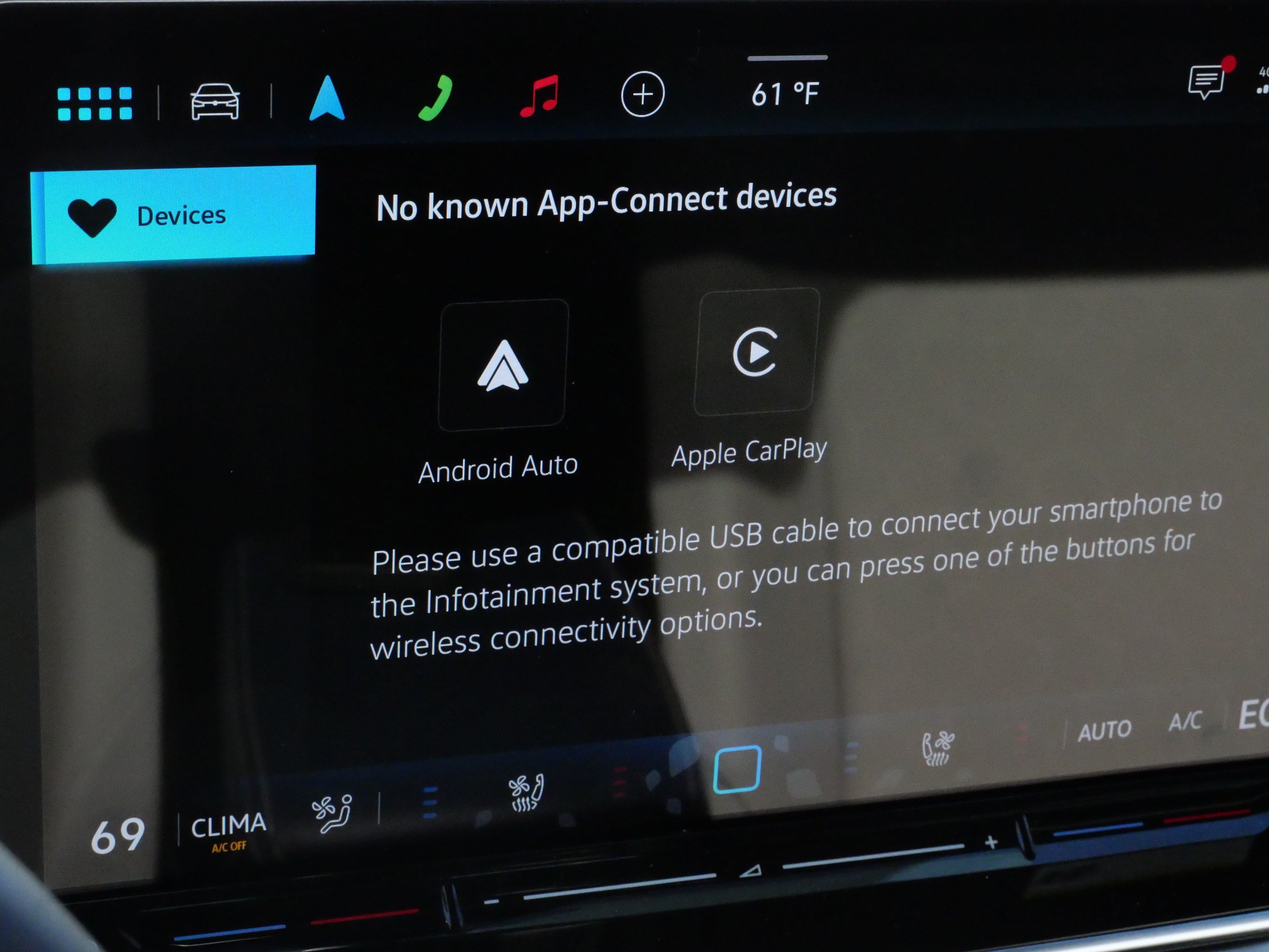 Certified 2025 Volkswagen ID.4 Pro S AWD/4WD image 29