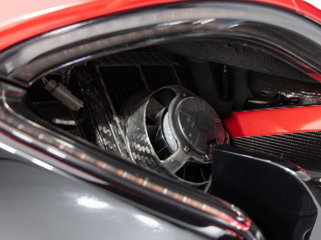 Used 2015 McLaren P1 RWD image 96
