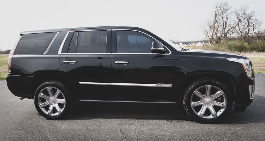 Used 2015 Cadillac Escalade Premium AWD/4WD image 26