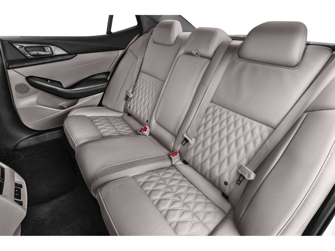 Used 2023 Nissan Maxima Platinum w/ Sport Mat Group FWD image 9
