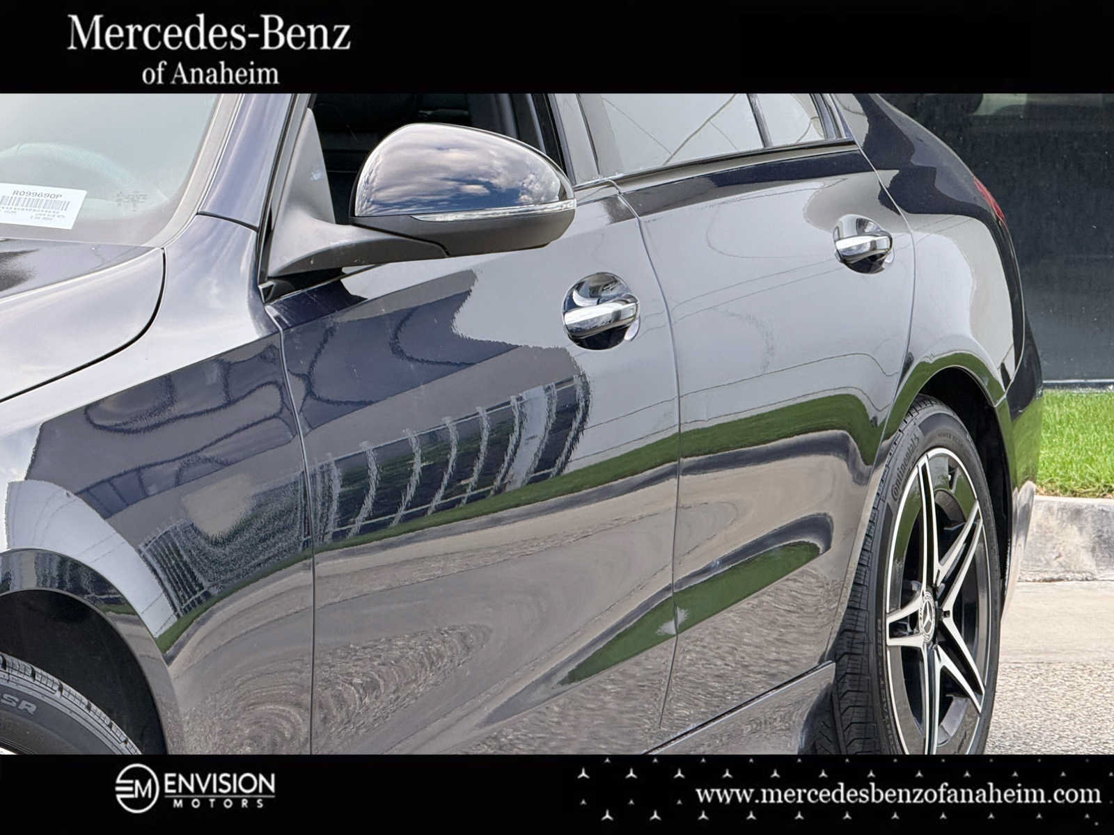 Used 2023 Mercedes-Benz C 300 Sedan image 4