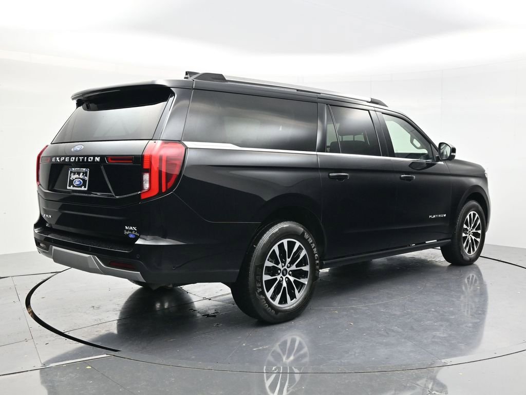 Used 2025 Ford Expedition Max Platinum AWD/4WD image 5