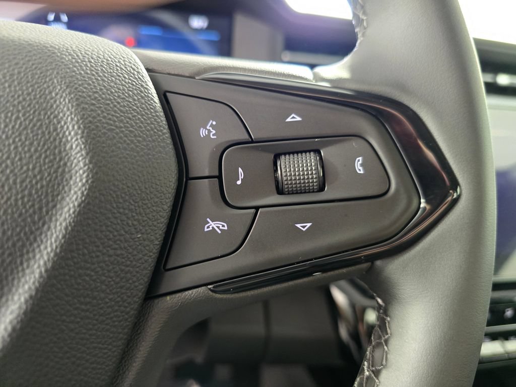 New 2027 Chevrolet Bolt LT w/ Comfort Package FWD image 30