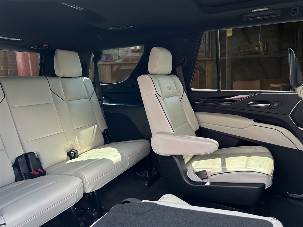 Certified 2021 Cadillac Escalade Sport w/ Driver Assist Tech Package image 18