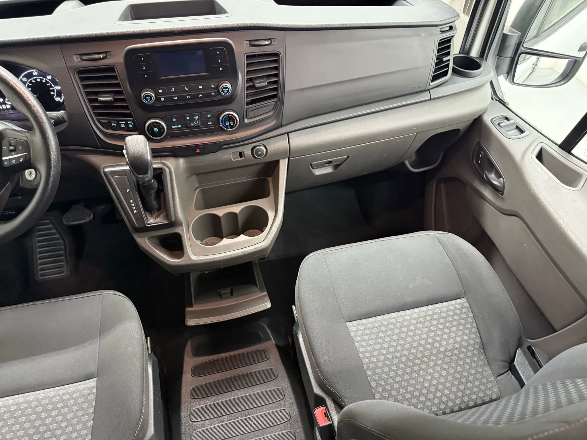 Used 2021 Ford Transit 350 XLT image 26