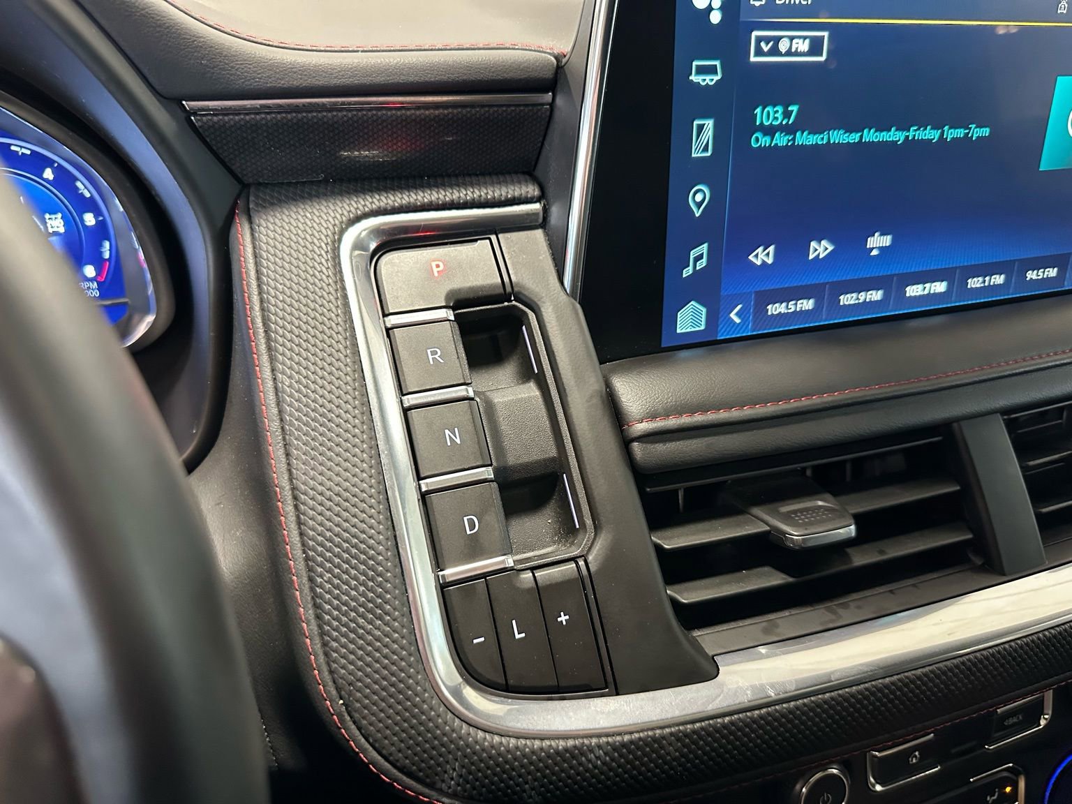 Used 2024 Chevrolet Tahoe RST w/ Sport Performance Package image 28