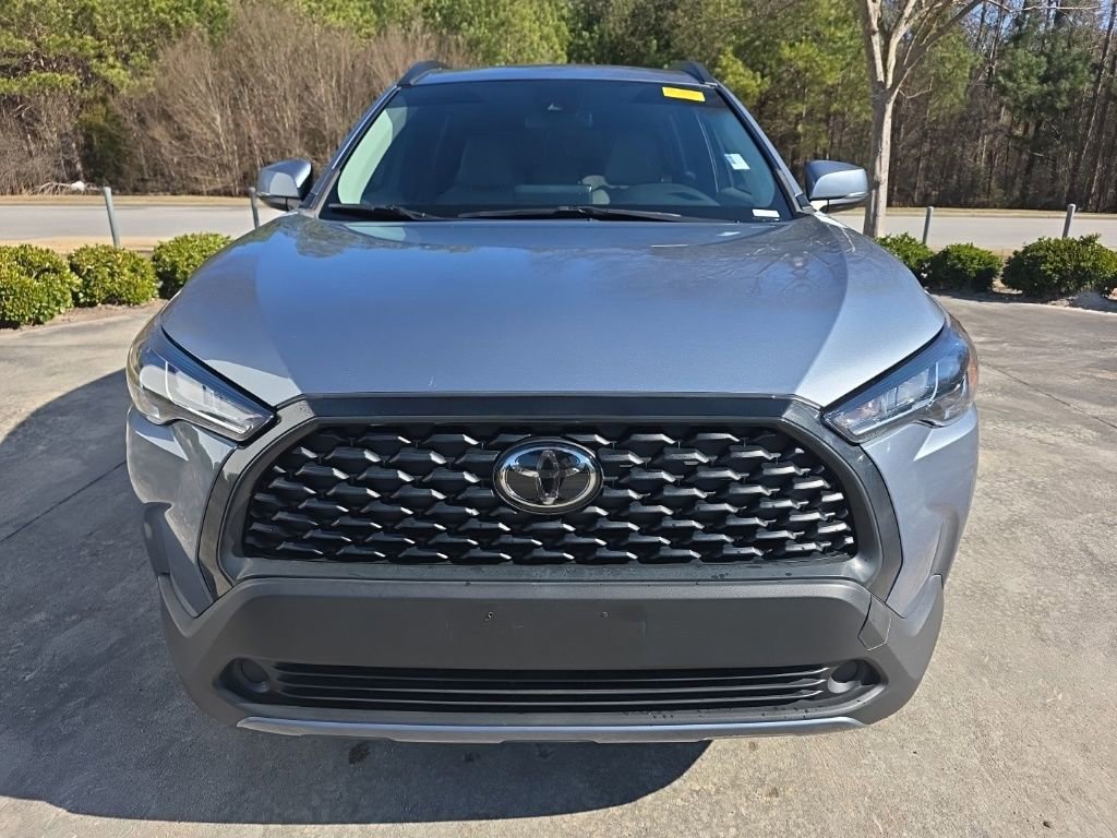 Used 2022 Toyota Corolla Cross LE image 10