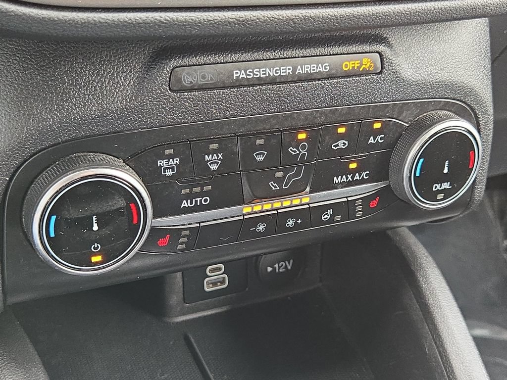 Used 2024 Ford Escape Active AWD/4WD image 19