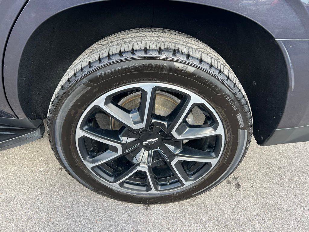 Used 2022 Chevrolet Tahoe RST w/ Luxury Package image 13