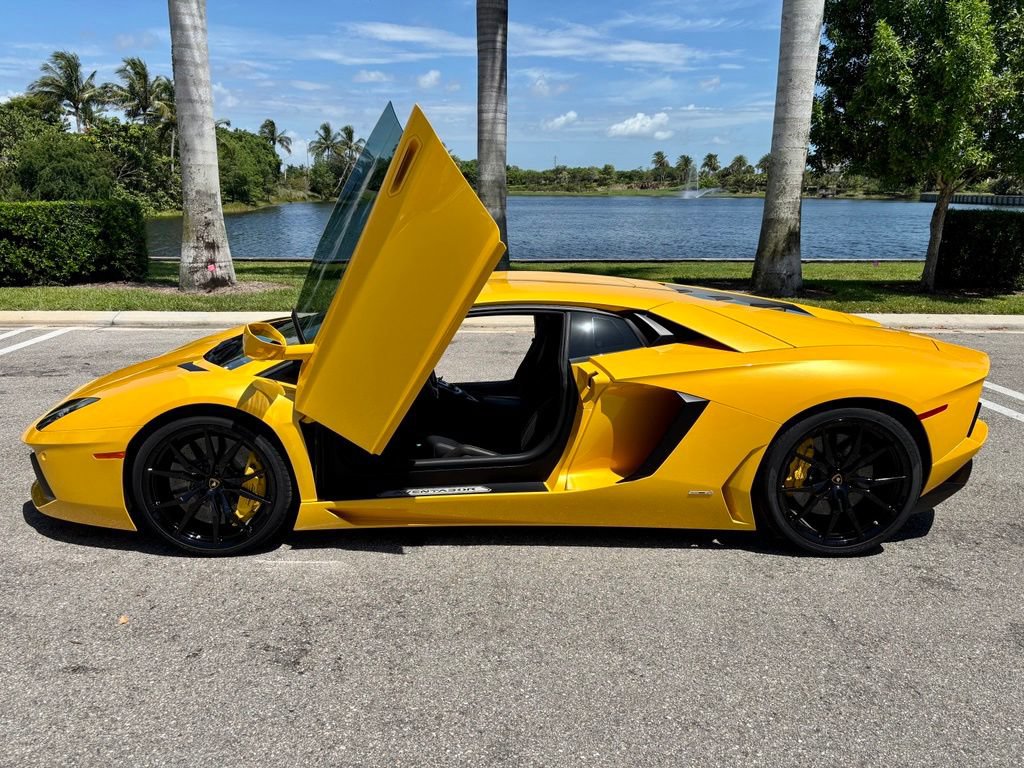 Used 2013 Lamborghini Aventador LP 700-4 AWD/4WD image 11
