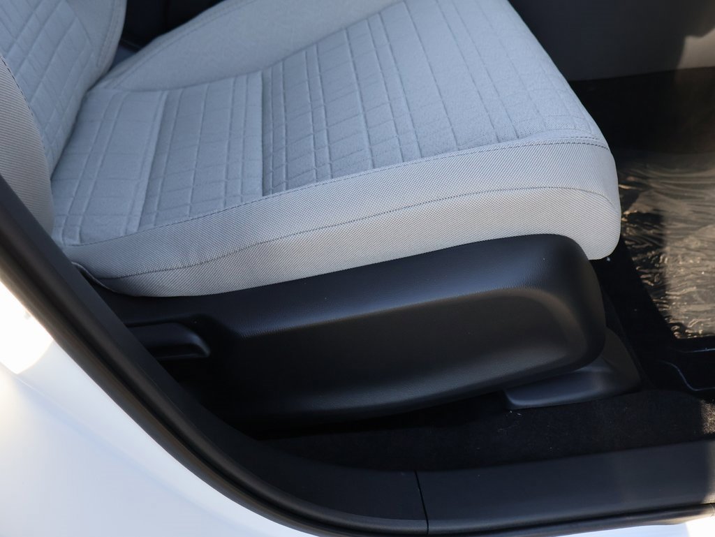 New 2026 Honda HR-V LX image 9